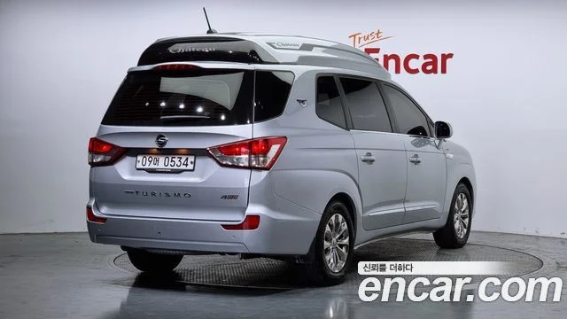 2016 KG Mobility 코란도 투리스모