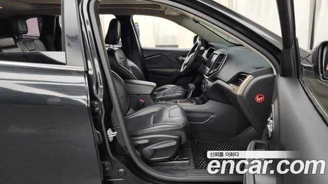 2015 Jeep 체로키(KL)