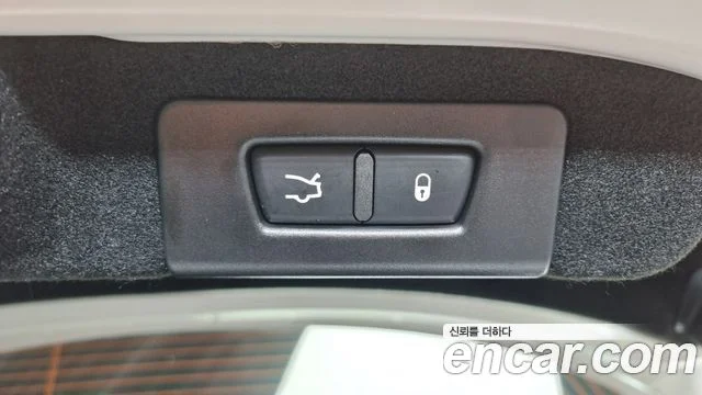 2017 Maserati 기블리