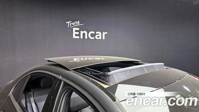 2023 Mercedes-Benz C-클래스 W206