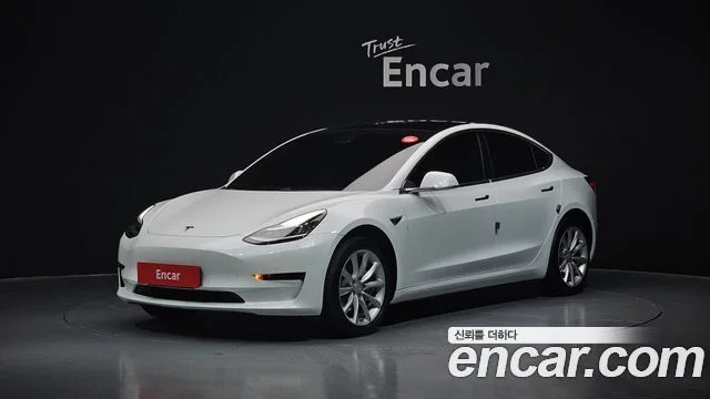 2020 Tesla Model 3