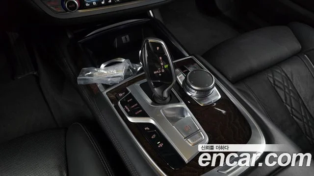 2017 BMW 7 Series (G11)