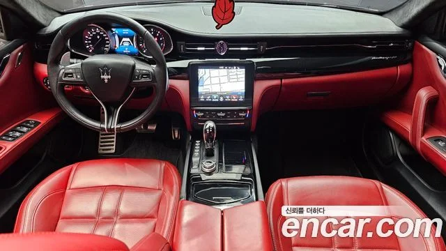 2017 Maserati 콰트로포르테