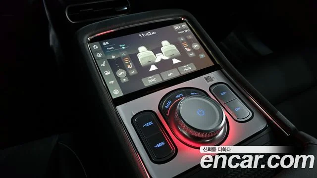 2022 Genesis G90 (RS4)