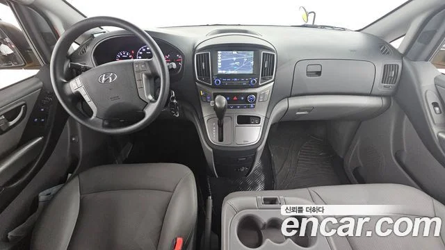 2019 Hyundai Grand Starex (New)