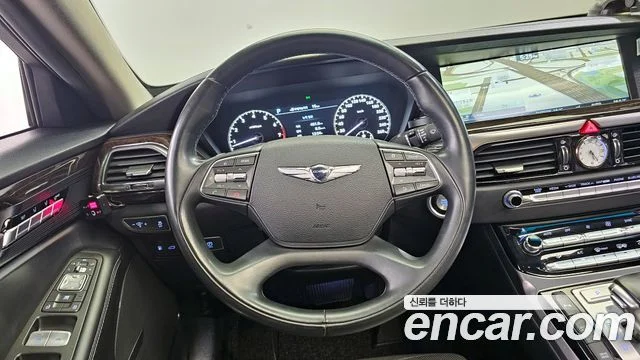 2016 Genesis EQ900