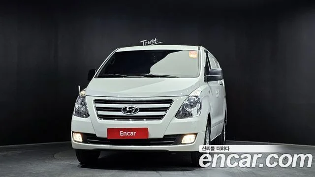 2017 Hyundai Grand Starex