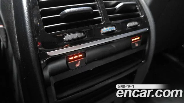 2018 BMW 5 Series (G30)