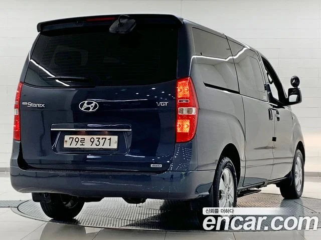 2015 Hyundai Grand Starex