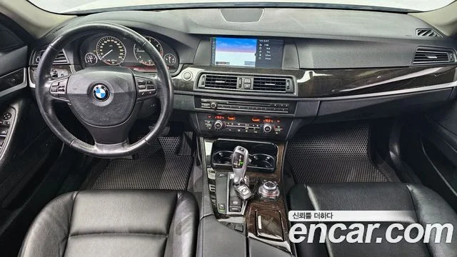 2011 BMW 5 Series (F10)