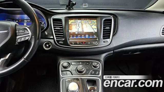 2015 Chrysler 200 2세대