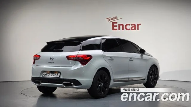 2013 시트로엥/DS DS5