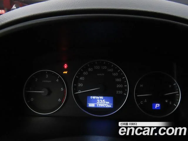 2018 Hyundai Grand Starex (New)