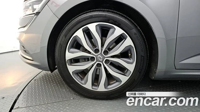 2016 Renault Korea SM6