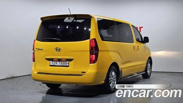 2015 Hyundai Grand Starex