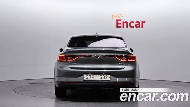 2017 Renault Korea SM6