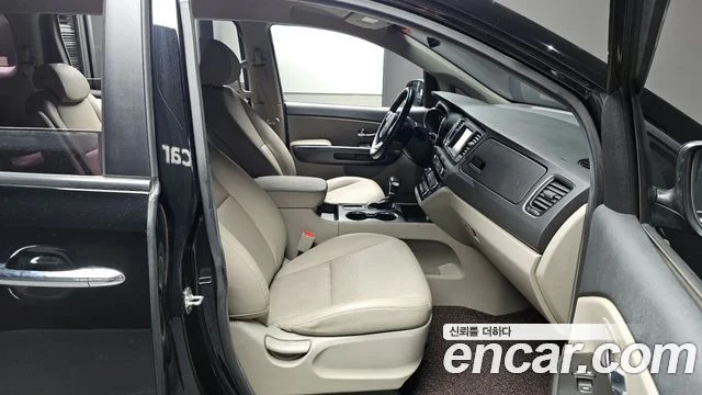 2018 Kia Carnival (New)