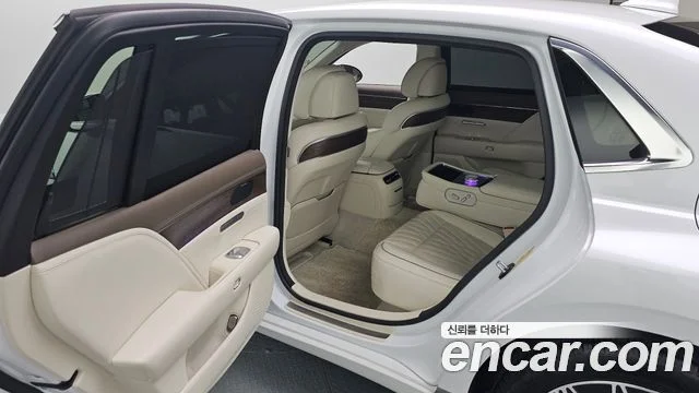 2022 Genesis G90 (RS4)