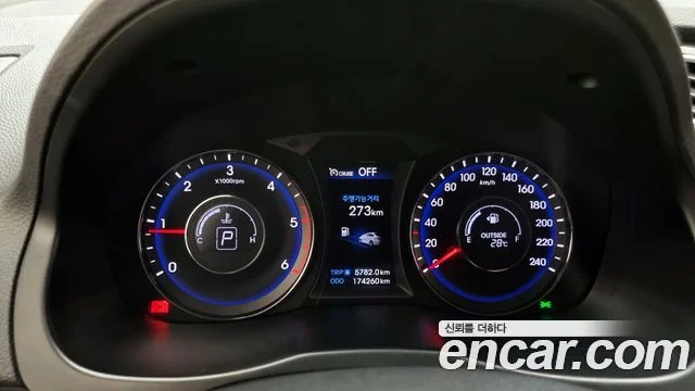 2012 Hyundai i40 살룬