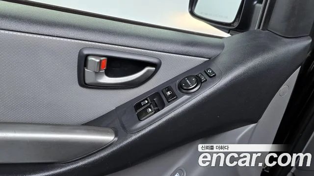 2014 Hyundai Grand Starex