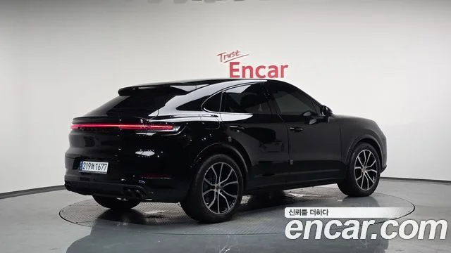 2024 Porsche 카이엔 (PO536)