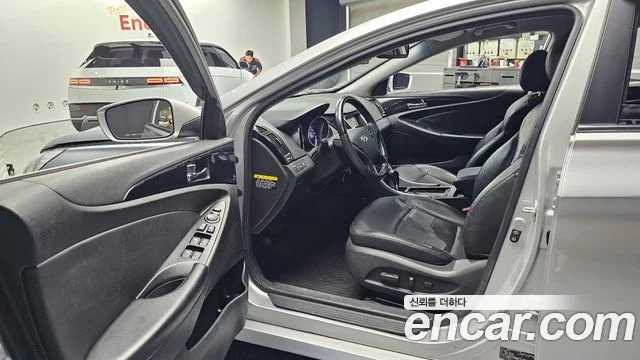 2010 Hyundai YF 쏘나타