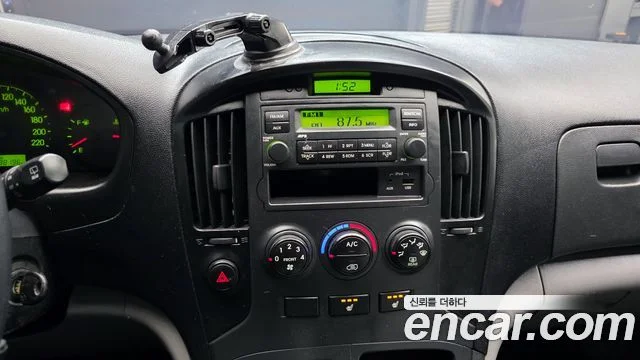 2014 Hyundai Grand Starex