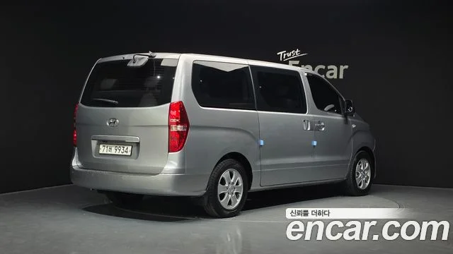 2018 Hyundai Grand Starex (New)