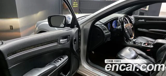 2012 Chrysler 더 뉴 300C