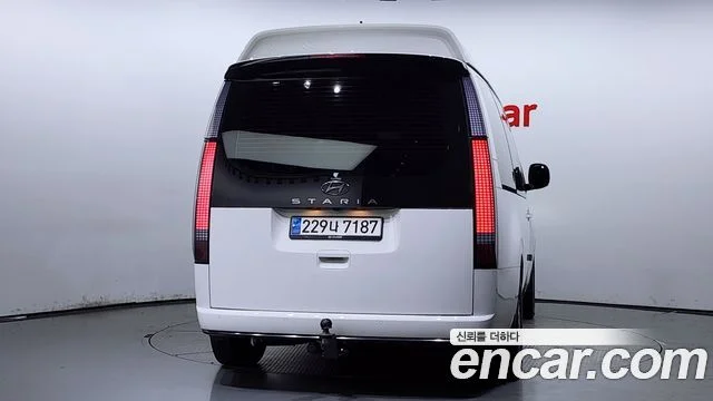 2023 Hyundai Staria