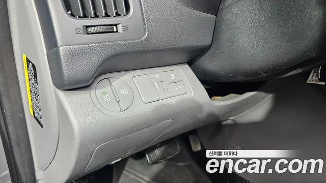 2015 Hyundai Grand Starex