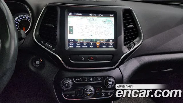 2018 Jeep 체로키(KL)