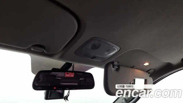 2016 Hyundai Grand Starex