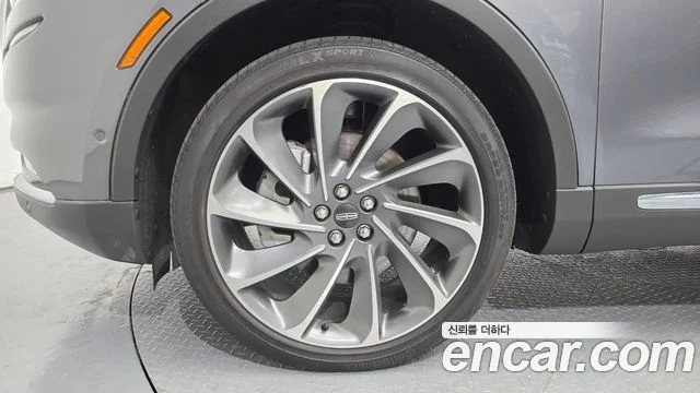 2023 Lincoln 노틸러스 1세대