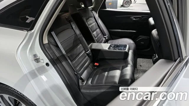 2016 Renault Korea SM6