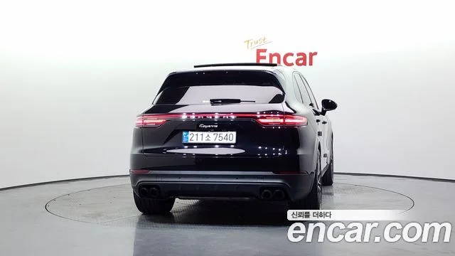 2019 Porsche 카이엔 (PO536)