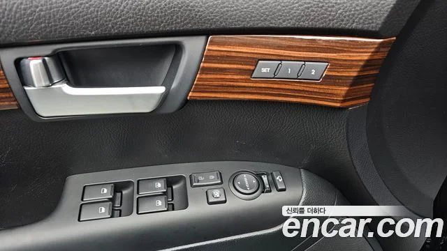 2017 Kia Mohave (New)