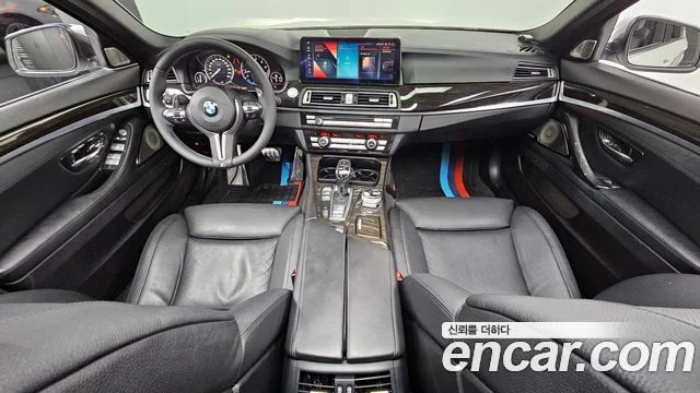 2010 BMW 5 Series (F10)