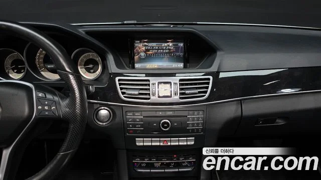 2015 Mercedes-Benz E-class W212