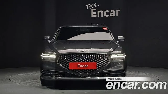 2021 Genesis G90