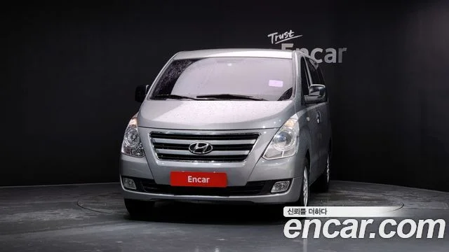 2016 Hyundai Grand Starex