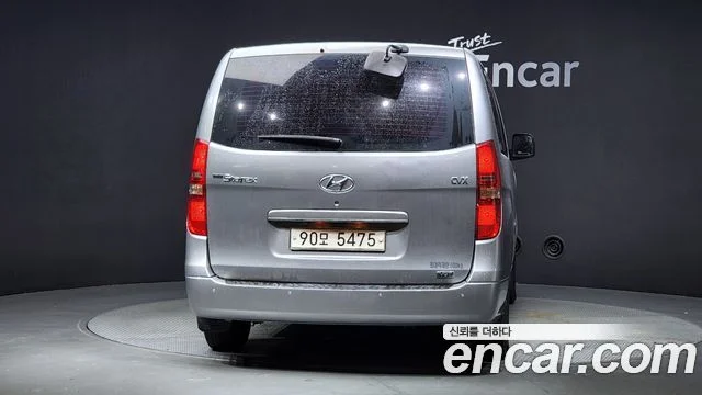 2013 Hyundai Grand Starex