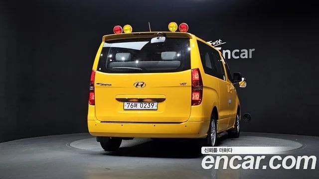 2017 Hyundai Grand Starex