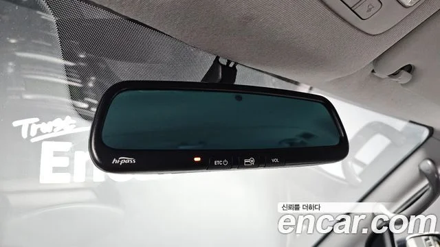 2013 Hyundai Grand Starex