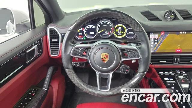 2021 Porsche 카이엔 (PO536)