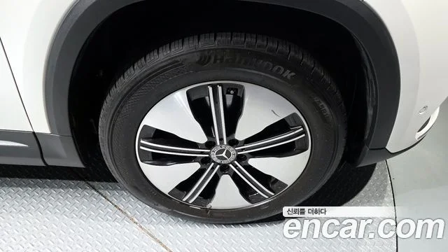 2022 Mercedes-Benz EQA H243