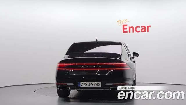 2022 Genesis G90 (RS4)