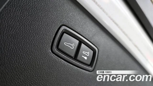 2021 Porsche 카이엔 (PO536)