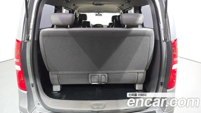 2014 Hyundai Grand Starex