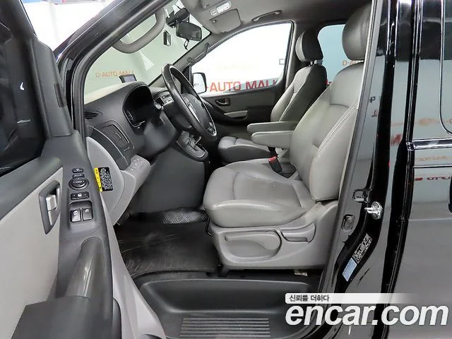 2019 Hyundai Grand Starex (New)